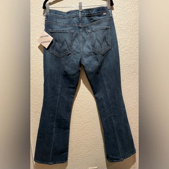 NWT Mother Superior Flare Jeans The Weekender It’s A Small World Size 32 - Picture 15 of 16